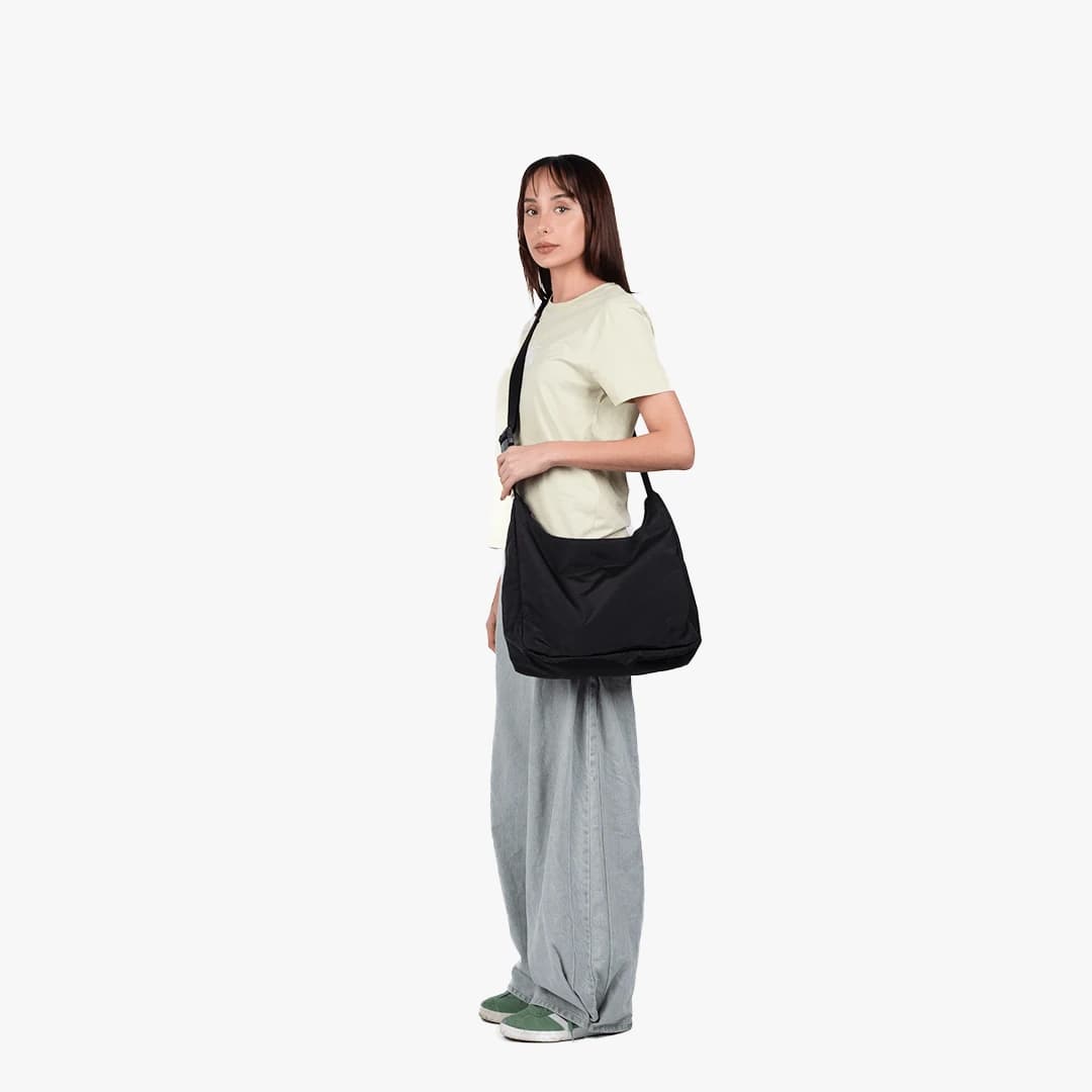 Medium Shoulder Bag 3